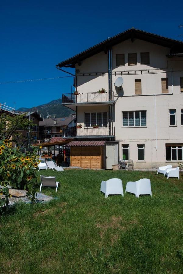 La Maison Hotell Aymavilles Exteriör bild